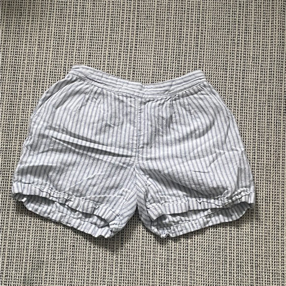 GAP Kids Large White & Light Blue Stripped Shorts - Picture 2 of 2